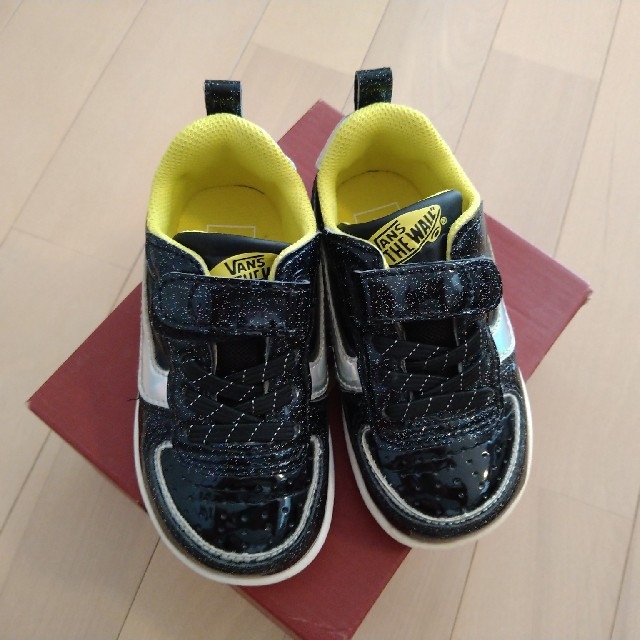 VANS(ヴァンズ)の★VANSスニーカー15センチ★ キッズ/ベビー/マタニティのキッズ靴/シューズ(15cm~)(スニーカー)の商品写真