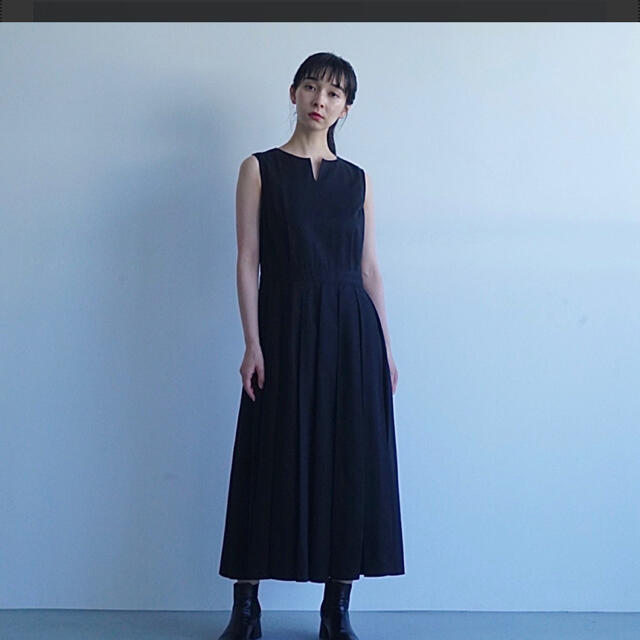 foufou 【THE DRESS #12】