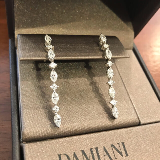 ピアスDAMIANI ダイヤモンドピアス　タイムレスクラシコ　一点もの