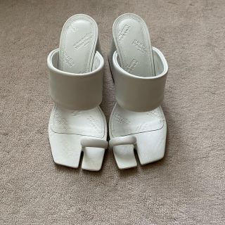 マルタンマルジェラ(Maison Martin Margiela)の【nori様専用】Maison Margiela  サンダル　新品未使用　35(サンダル)