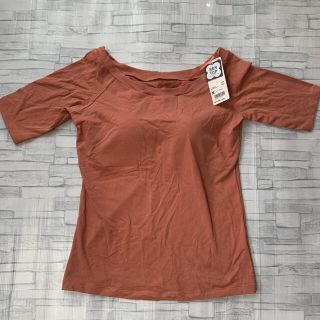 ユニクロ(UNIQLO)のお買得❣️ユニクロ　半袖　ブラトップ　タグ付き　新品未使用❣️ M size(Tシャツ(半袖/袖なし))