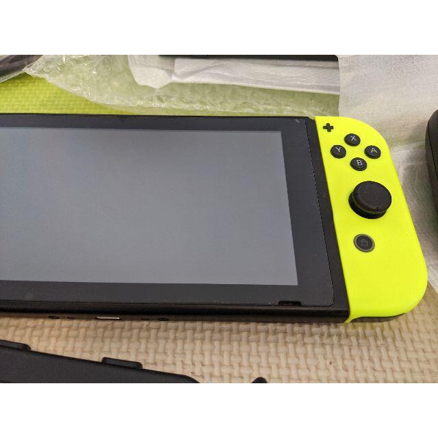 Nintendo Switch(ニンテンドースイッチ)のNintendo Switch ネオンブルー/ネオンイエロー エンタメ/ホビーのゲームソフト/ゲーム機本体(家庭用ゲーム機本体)の商品写真