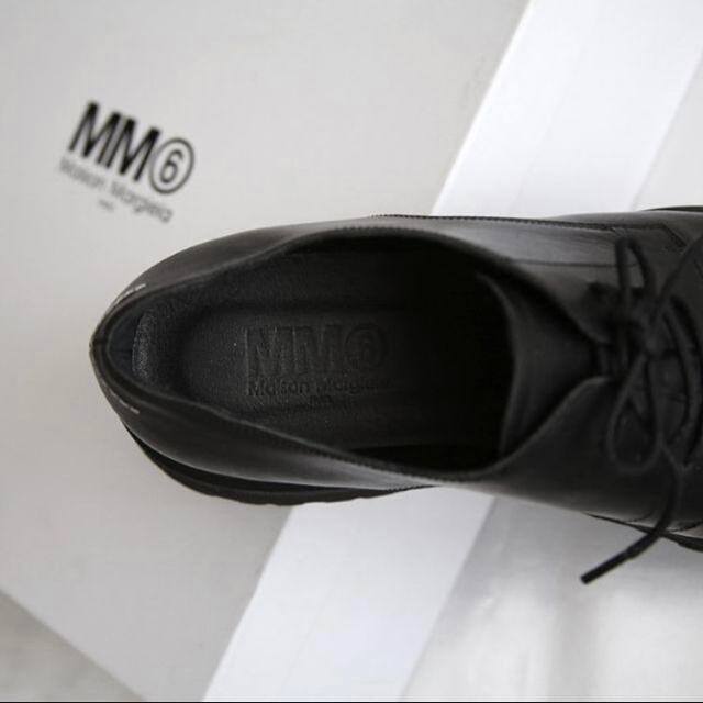 MM6(エムエムシックス)のMM6 メゾン マルジェラ オックスフォード ダービー レースアップ シューズ メンズの靴/シューズ(スニーカー)の商品写真