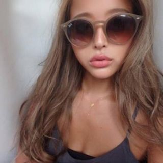 レイバン(Ray-Ban)のRayban ベージュフレームラウンドサングラス(サングラス/メガネ)