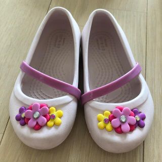 クロックス(crocs)のクロックス　お花　15センチ　c7(サンダル)