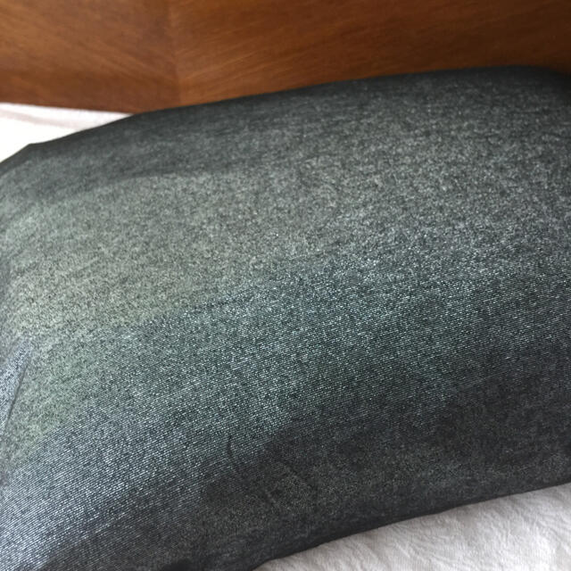 封筒式枕カバーLサイズブラックラメ インテリア/住まい/日用品の寝具(シーツ/カバー)の商品写真