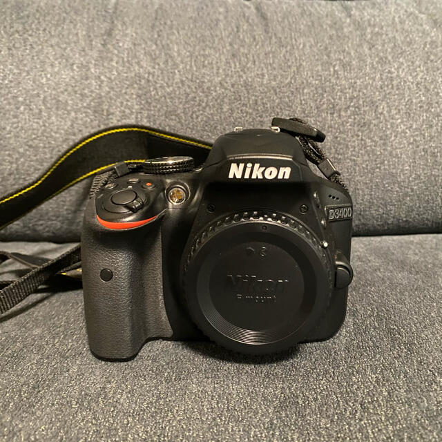 Nikon(ニコン)の【限定お値下げ中】Nikon 一眼レフ D3400 ダブルズームキット スマホ/家電/カメラのカメラ(デジタル一眼)の商品写真