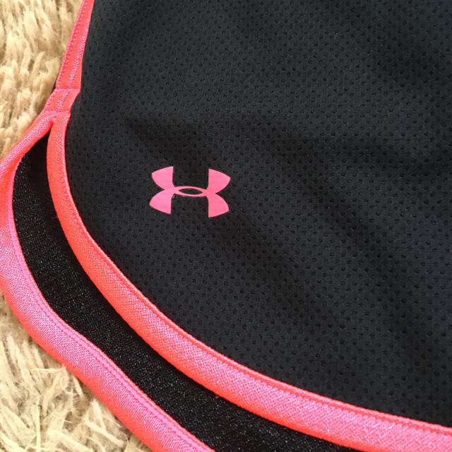 UNDER ARMOUR(アンダーアーマー)のUNDER ARMOUR トレーニングパンツ*✩⁺˚ スポーツ/アウトドアのスポーツ/アウトドア その他(その他)の商品写真