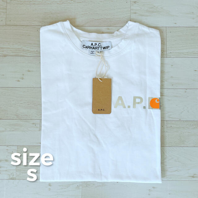 A.P.C(アーペーセー)のA.P.C × CARHARTT WIPコラボ Tシャツ　☆即日発送☆ メンズのトップス(Tシャツ/カットソー(半袖/袖なし))の商品写真