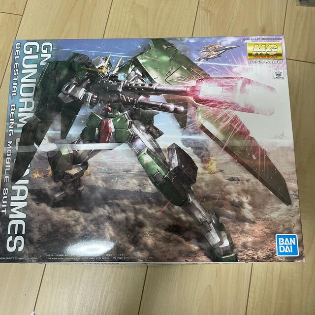 BANDAI(バンダイ)のガンプラ  MGガンダムデュナメス エンタメ/ホビーのおもちゃ/ぬいぐるみ(模型/プラモデル)の商品写真