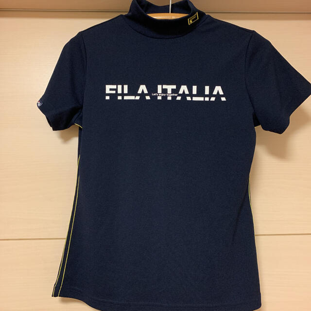 FILA(フィラ)の新品未使用タグ付き☆フィラゴルフモックシャツ　Mサイズ スポーツ/アウトドアのゴルフ(ウエア)の商品写真