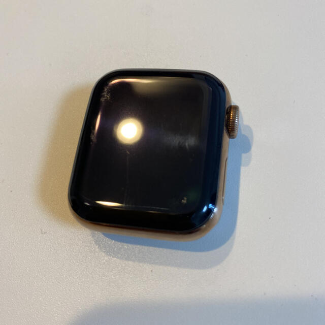 Apple(アップル)のApple Watch 4 ゴールドステンレス 40mm Cellularモデル スマホ/家電/カメラのスマートフォン/携帯電話(その他)の商品写真