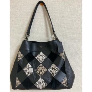 コーチ(COACH)のコーチ　パイソン柄　ショルダーバッグ(ショルダーバッグ)