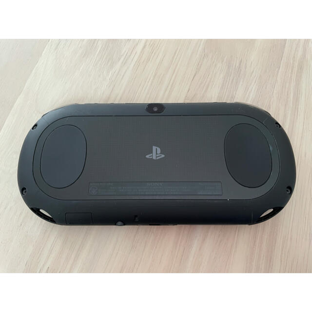 PlayStation Vita(プレイステーションヴィータ)のSONY PlayStationVITA 本体  PCH-2000 ZA11 エンタメ/ホビーのゲームソフト/ゲーム機本体(携帯用ゲーム機本体)の商品写真