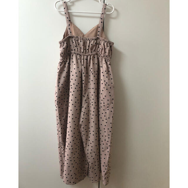 GU(ジーユー)のGU♡サロペット130cm ピンクベージュ キッズ/ベビー/マタニティのキッズ服女の子用(90cm~)(その他)の商品写真