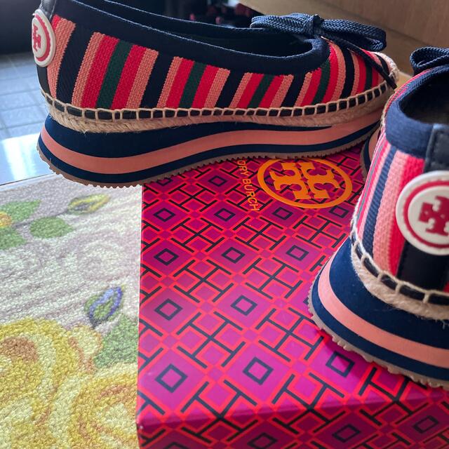 Tory Burch(トリーバーチ)のTORY BURCHトリーバーチ厚底エスパドリーユスニーカー23cm試着のみ新品 レディースの靴/シューズ(スニーカー)の商品写真