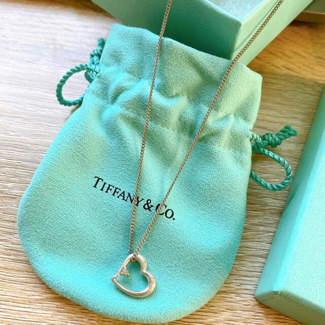 Tiffanyネックレス　保存袋・箱付きレディース