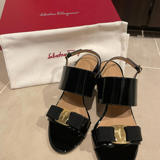 人気豊富な Salvatore Ferragamo - Salvatore Ferragamo サンダルの