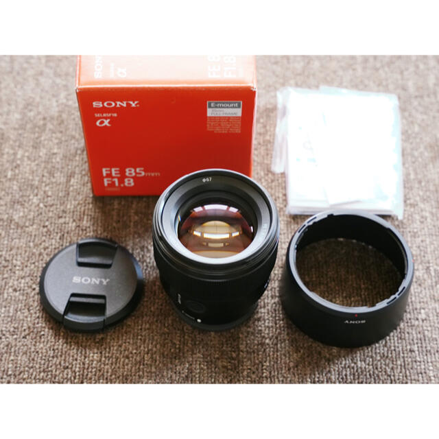 SONY(ソニー)の美品 SONY FE 85mm F1.8 SEL85F18 スマホ/家電/カメラのカメラ(レンズ(単焦点))の商品写真