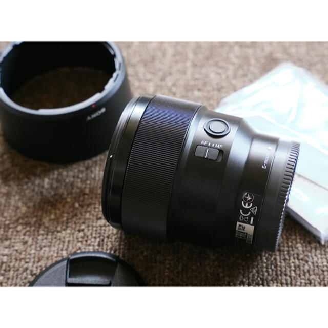 SONY(ソニー)の美品 SONY FE 85mm F1.8 SEL85F18 スマホ/家電/カメラのカメラ(レンズ(単焦点))の商品写真