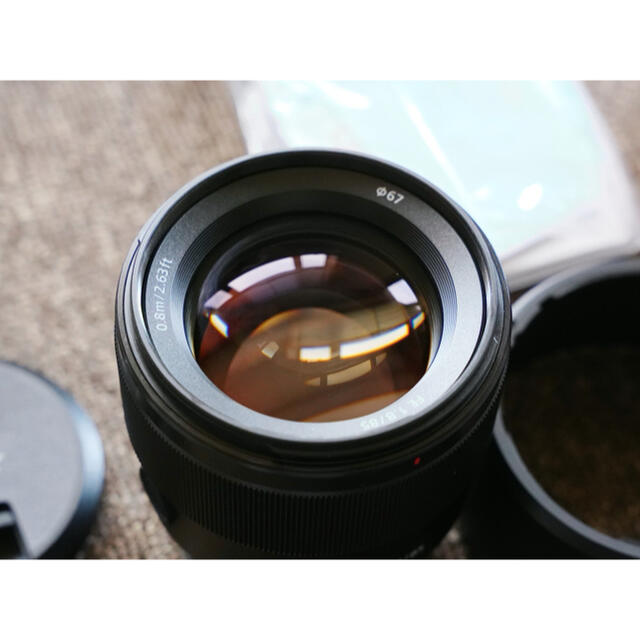 SONY(ソニー)の美品 SONY FE 85mm F1.8 SEL85F18 スマホ/家電/カメラのカメラ(レンズ(単焦点))の商品写真