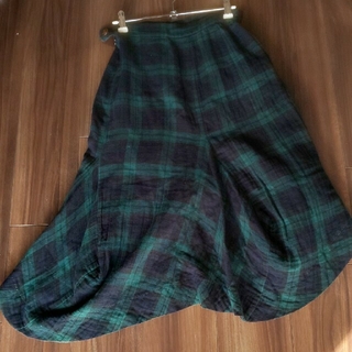 ヴィヴィアンウエストウッド(Vivienne Westwood)のヴィヴィアン タータン 変形スカート(ひざ丈スカート)