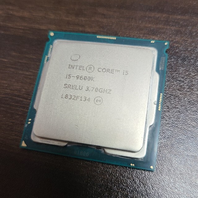 PC/タブレットintel core i5 9600k