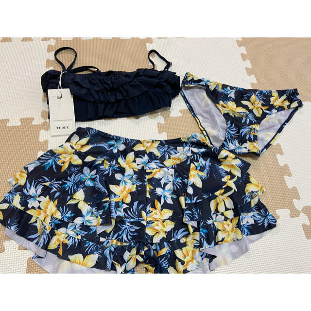 【新品♡L】水着♡SNS映え♡花柄♡3点セット♡定価2580円 レディースの水着/浴衣(水着)の商品写真