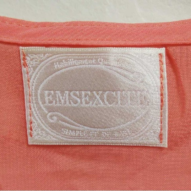 EMSEXCITE(エムズエキサイト)のエムズエキサイト ノースリーブ シフォンブラウス ピンク ベージュ 中古 レディースのトップス(シャツ/ブラウス(半袖/袖なし))の商品写真