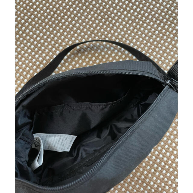 THRASHER(スラッシャー)のTHRASHER ショルダーバッグ、ウエストポーチ 2WAY レディースのバッグ(ショルダーバッグ)の商品写真