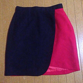 赤×黒 タイトスカート(ミニスカート)