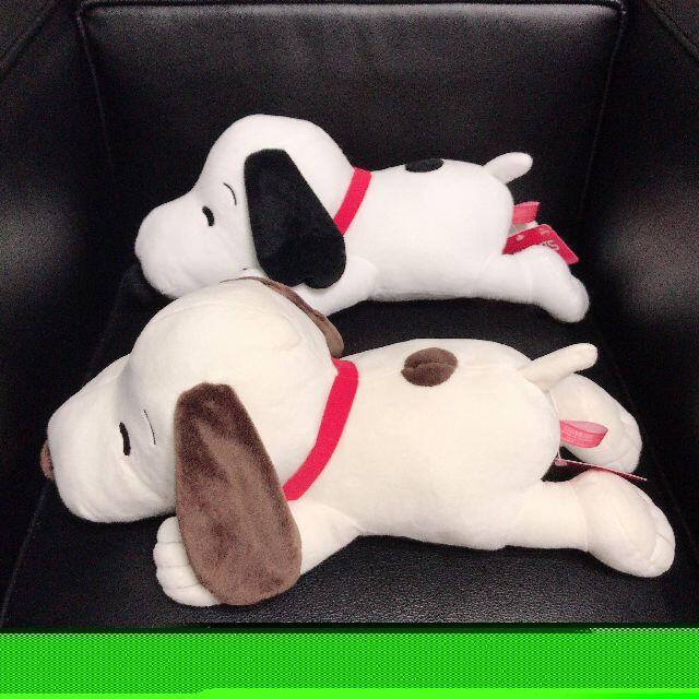 SNOOPY(スヌーピー)の【新品】SNOOPY™ スペシャル寝そべりぬいぐるみ〈全2種〉セット（非売品） エンタメ/ホビーのおもちゃ/ぬいぐるみ(キャラクターグッズ)の商品写真