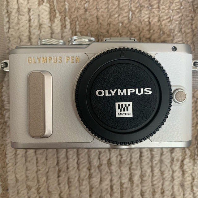 OLYMPUS(オリンパス)のOLYMPUSPEN オリンパスペン E-PL8 スマホ/家電/カメラのカメラ(ミラーレス一眼)の商品写真