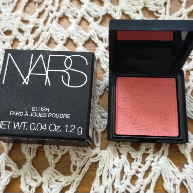 NARS(ナーズ)の NARS ミニサイズ 4077 オーガズムX ブラッシュ コスメ/美容のベースメイク/化粧品(チーク)の商品写真