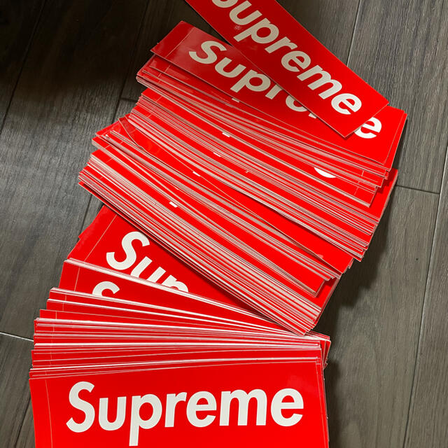 Supreme(シュプリーム)のsupreme シュプリーム sticker 5枚 セット 自動車/バイクのバイク(ステッカー)の商品写真