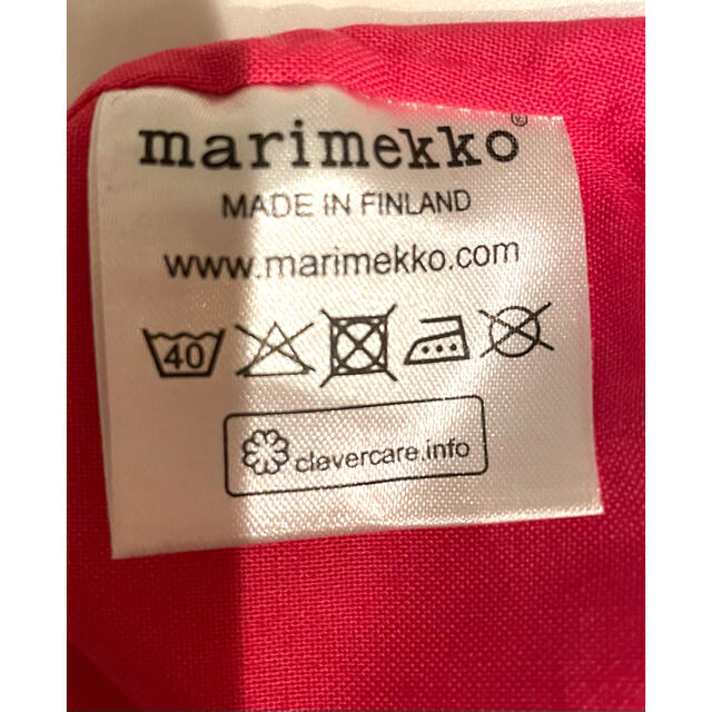 marimekko(マリメッコ)の【未使用】marimekko（マリメッコ）がま口ポーチ レッド×レッド レディースのファッション小物(ポーチ)の商品写真