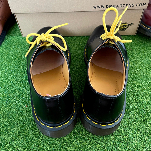 Dr.Martens(ドクターマーチン)のeru様用　ドクターマーチン HENLEY MORRIS と3ホール　ブラック メンズの靴/シューズ(ドレス/ビジネス)の商品写真