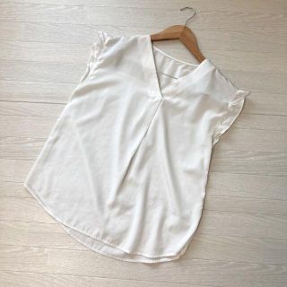 ルーデルー(Rew de Rew)の【美品】白トップス(シャツ/ブラウス(半袖/袖なし))