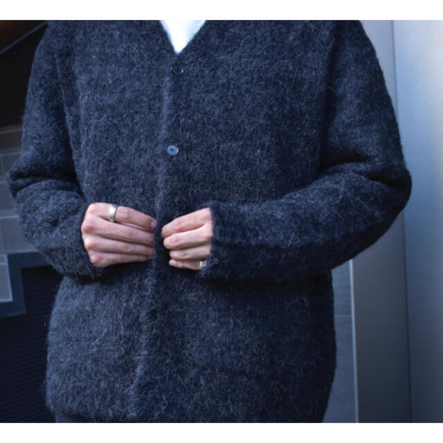 COMOLI(コモリ)のAURALEE Alpaca Wool Cardigan メンズのトップス(カーディガン)の商品写真