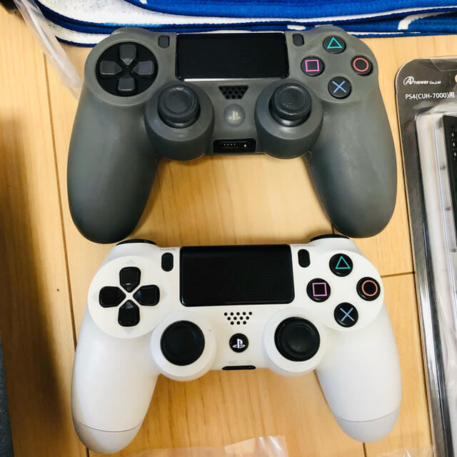 PS4本体+コントローラーx2