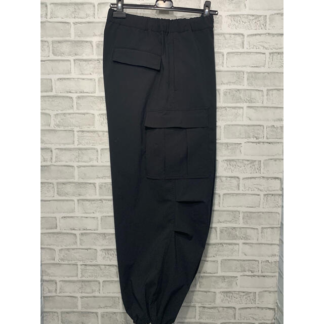 is-ness(イズネス)の美品　is-ness イズネス　NU WIDE 6PK PANTS カーゴパンツ メンズのパンツ(ワークパンツ/カーゴパンツ)の商品写真