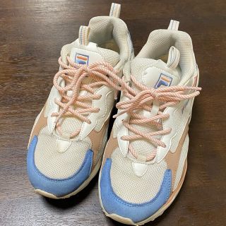 FILA(スニーカー)のフリマアイテム一覧 FILA(スニーカー)のフリマアイテム一覧