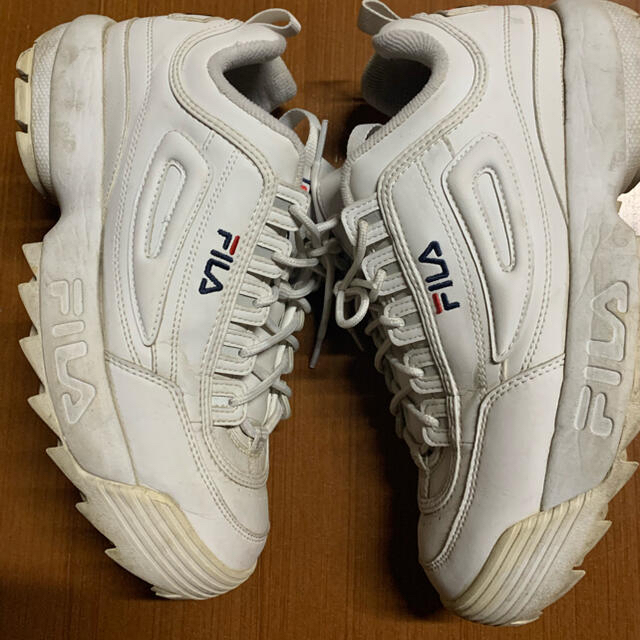 FILA(フィラ)のFIRA ディスラプター メンズの靴/シューズ(スニーカー)の商品写真