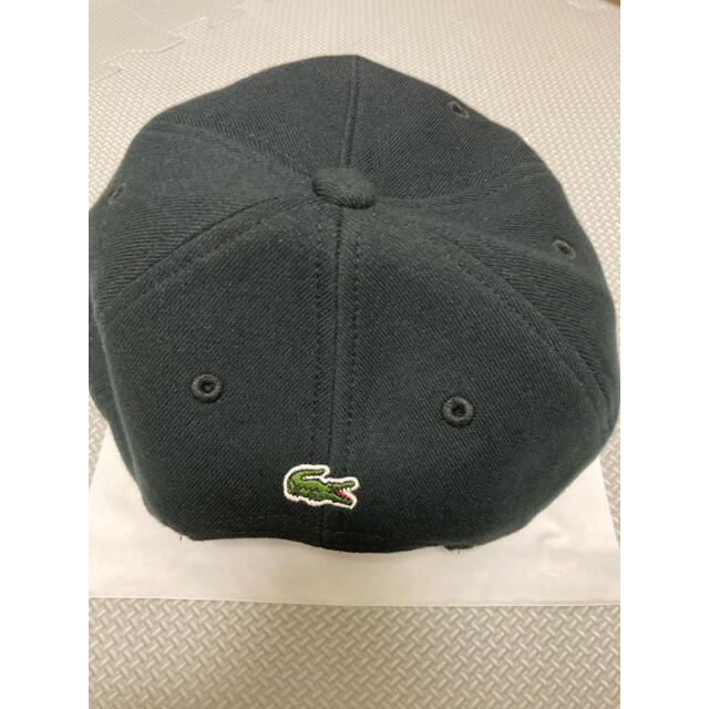 LACOSTE(ラコステ)の新品　ラコステ　キャップ　エンボスプリント　5パネル メンズの帽子(キャップ)の商品写真