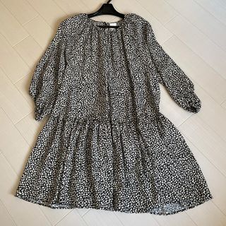 エイチアンドエム(H&M)のH&M 花柄ワンピース(ひざ丈ワンピース)