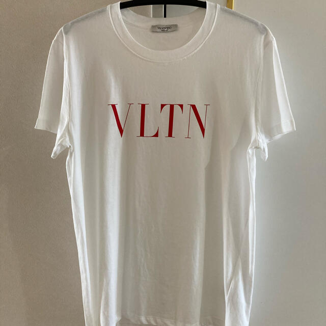 美品！ ヴァレンティノ VLTN ロゴ Tシャツ ルイヴィトン フェンディ 財布