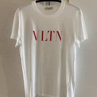 ヴァレンティノ(VALENTINO)の美品！ ヴァレンティノ VLTN ロゴ Tシャツ ルイヴィトン フェンディ 財布(Tシャツ/カットソー(半袖/袖なし))