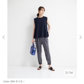 プラステ(PLST)の新品！♥️PLST♥️ショルダータックTシャツ。M。(シャツ/ブラウス(半袖/袖なし))