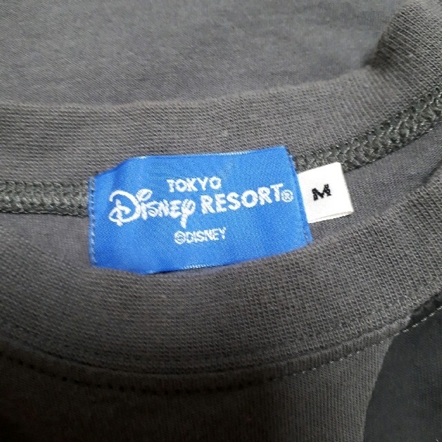 Disney(ディズニー)のミッキー　Tシャツ　グレー　M　ディズニーランド レディースのトップス(Tシャツ(半袖/袖なし))の商品写真