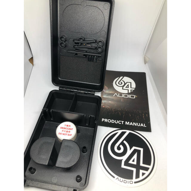 64 Audio U18Tzar 中古 スマホ/家電/カメラのオーディオ機器(ヘッドフォン/イヤフォン)の商品写真